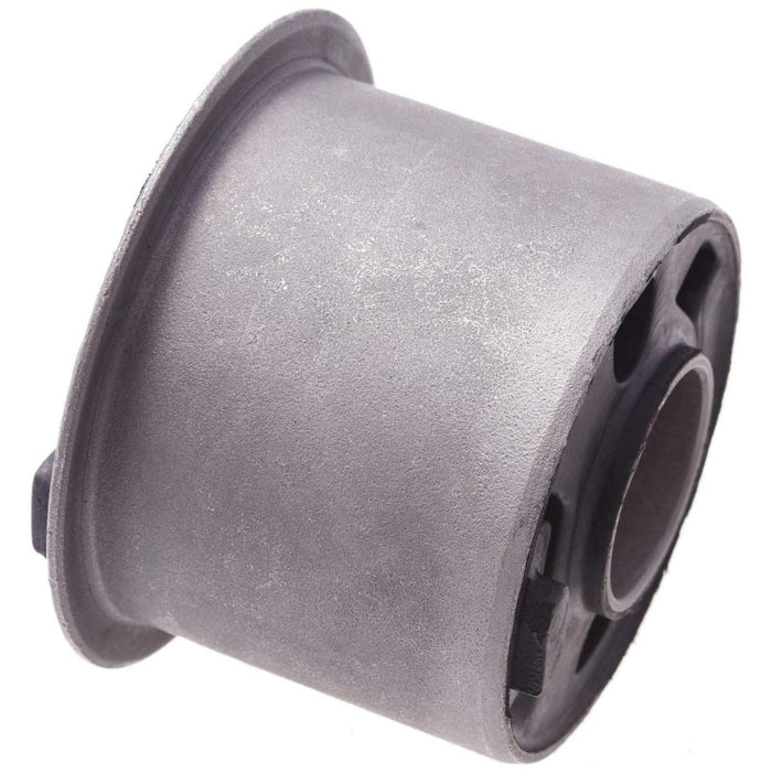 Bushing De Tijereta Delantero Inferior Montura