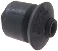 Bushing de tijereta delantero inferior montura