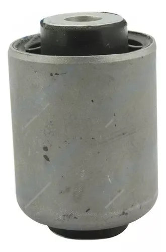 Bushing de tijereta delantero inferior