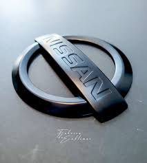 Emblema Nissan Moderno 8cm